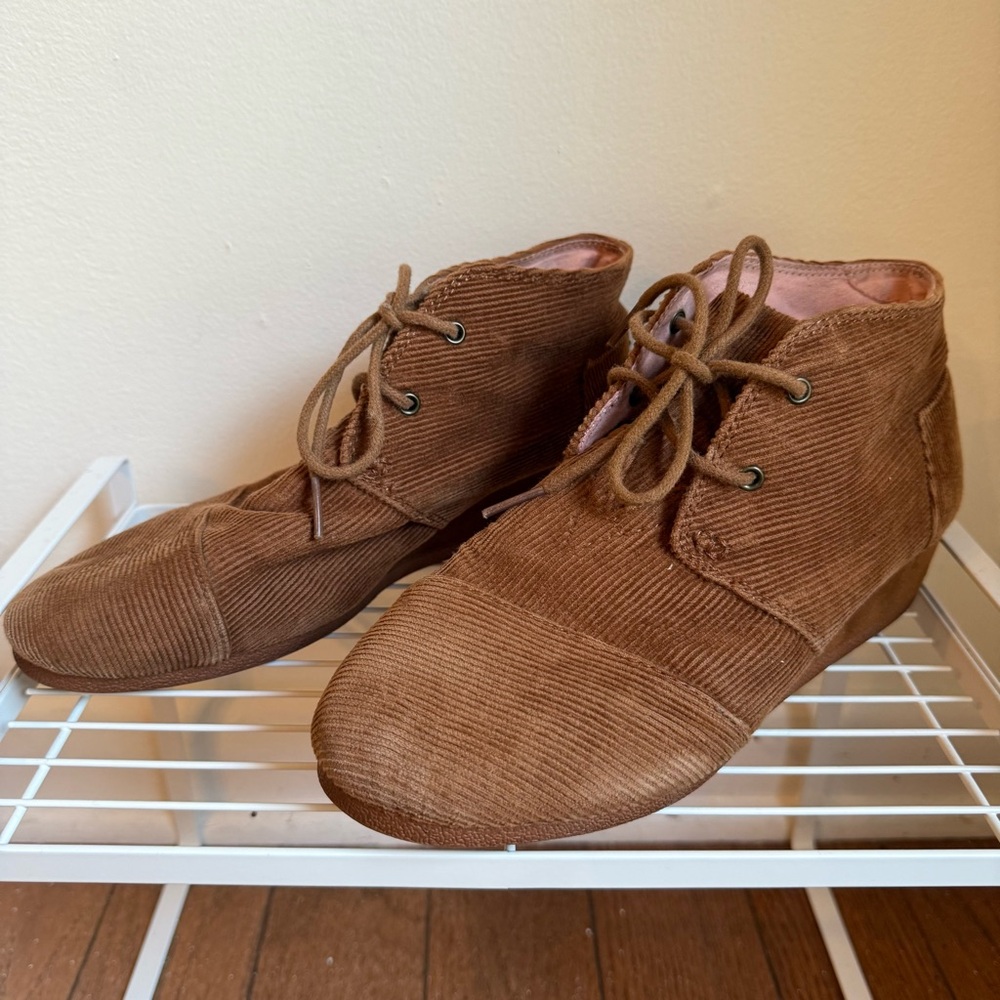 Toms Corduroy Desert Suede Lace-up Wedge Bootie Size 6